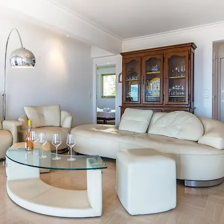 Monteverdi - 150 M2 - Frontiere Monaco - Parking *