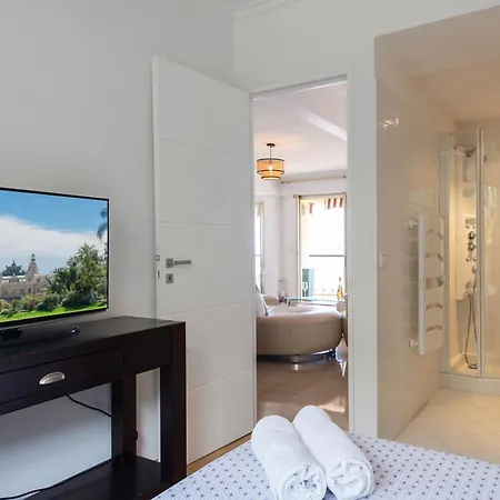 Monteverdi - 150 M2 - Frontiere Monaco - Parking